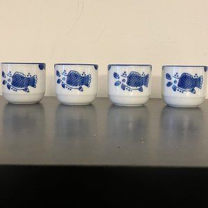 Blue & White Porcelain Ceramic Chinese Japanese Tea Cups Fish Painting Set of 4